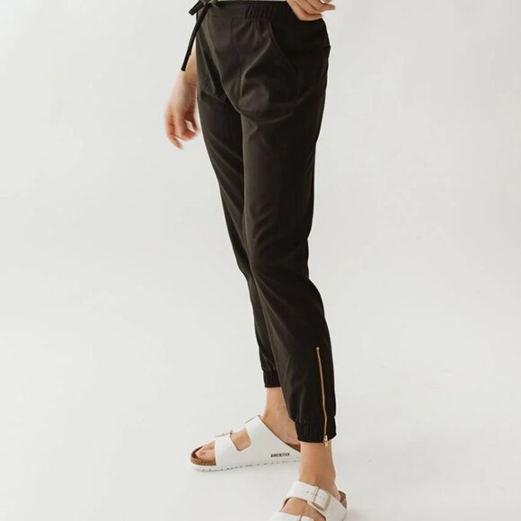 Albion Fit Womens Black Jetsetters Pants Size Medium Petite - Picture 3 of 7